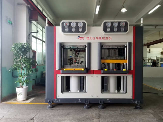双缸位高压成型机的特点